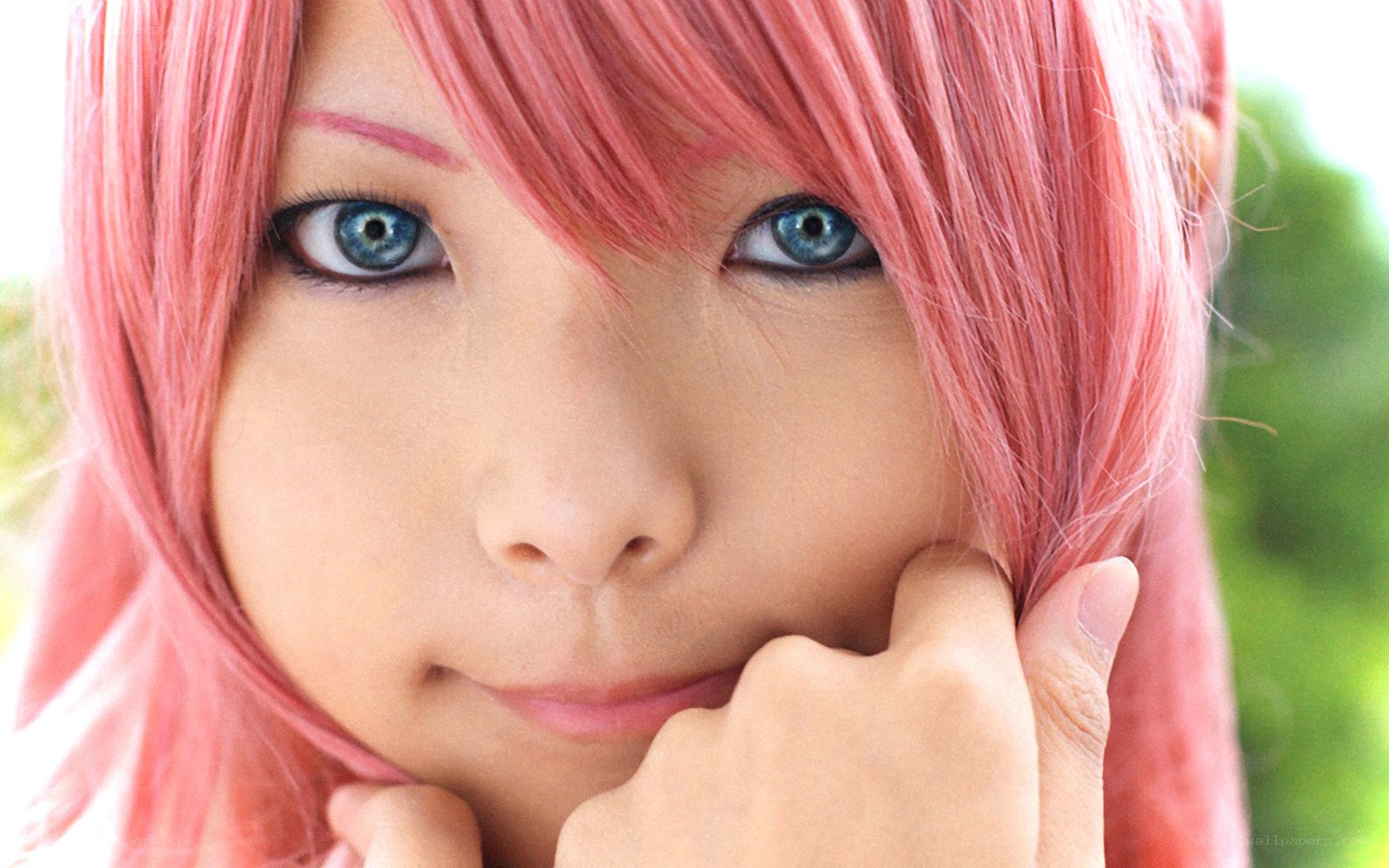 pink-haired anime character