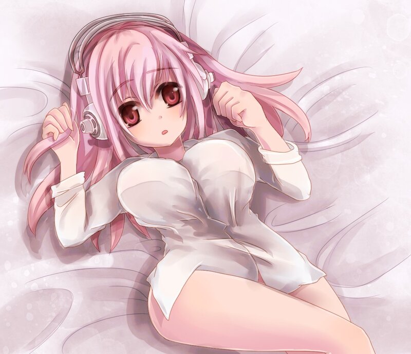 Pink-haired girl with headphones