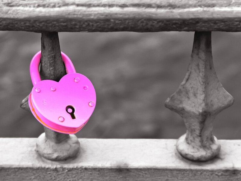 Pink Heart-shaped Padlock