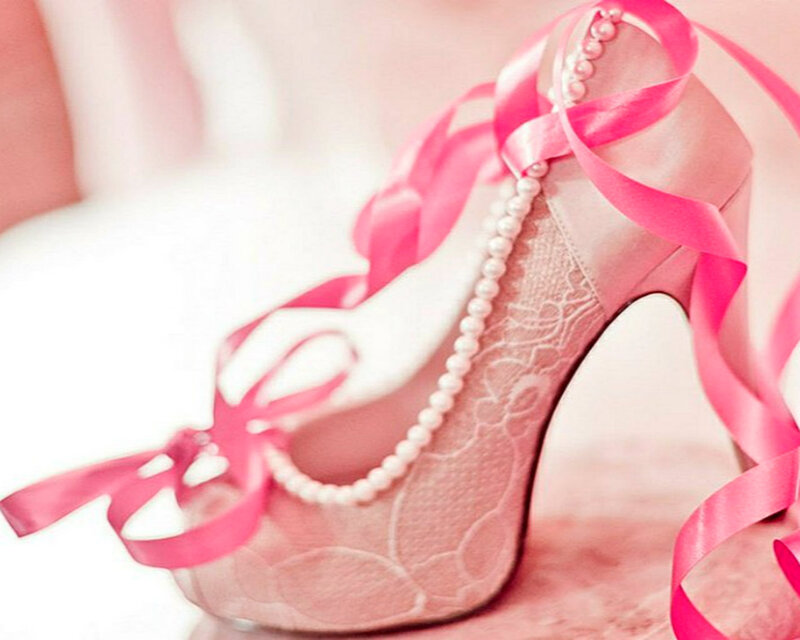 Pink High-heeled Shoe — Feminine