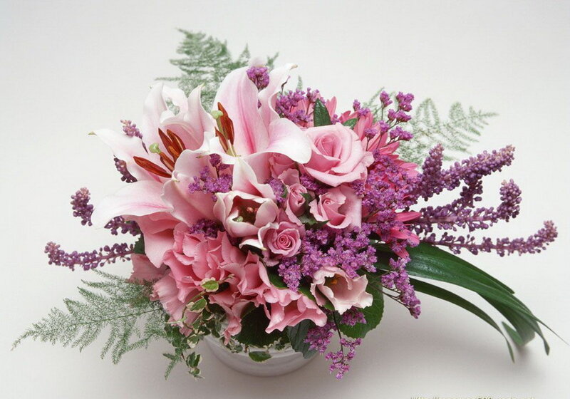 Pink lily and rose bouquet
