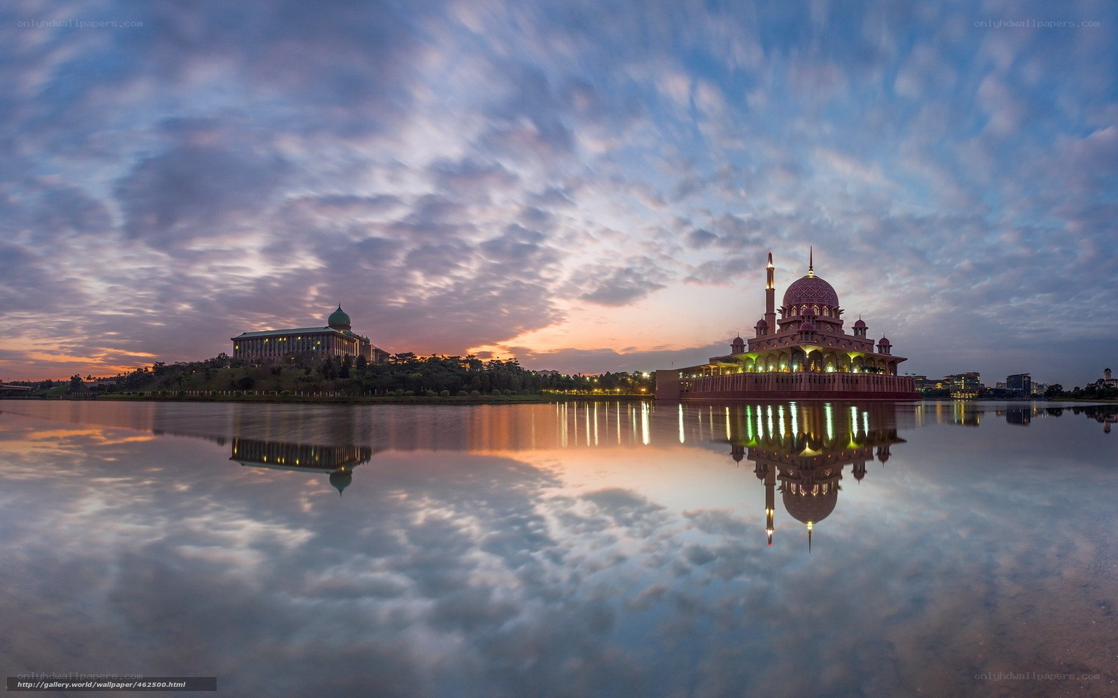 Pink Mosque at dawn