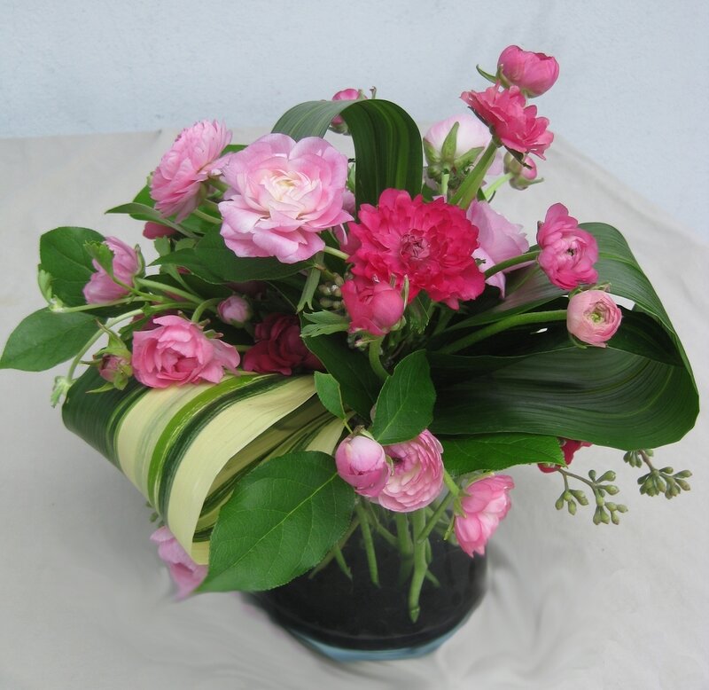 Pink Ranunculus Bouquet — Calm