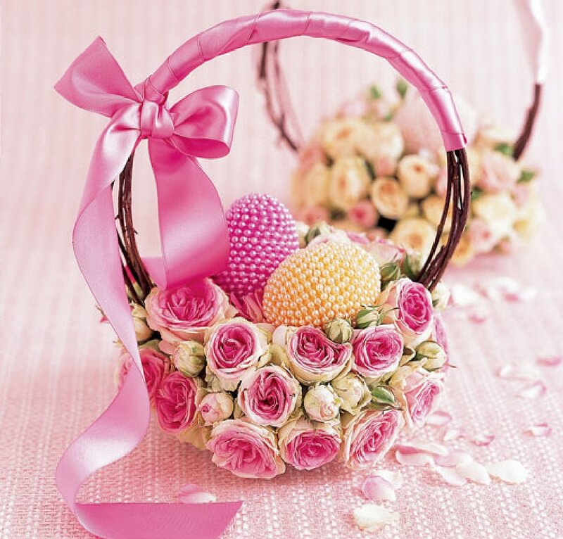 Pink Rose Basket — Festive, Photograph
