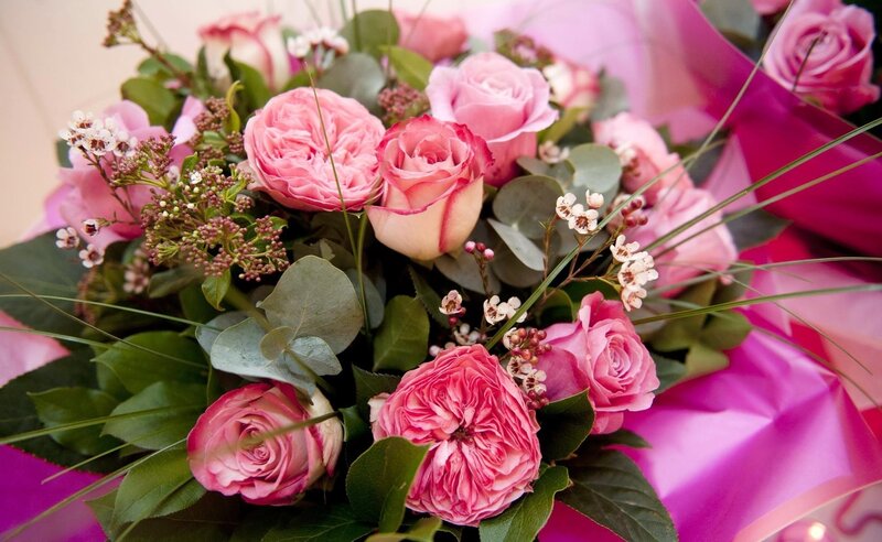 Pink rose bouquet