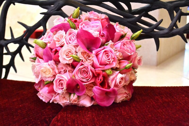 Pink Rose Bouquet — Calm, Photograph, Flowers, Red Carpet