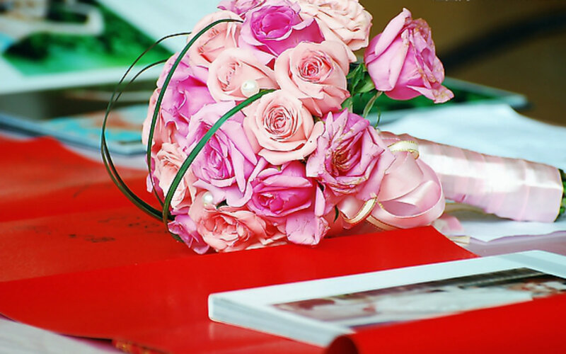 Pink Rose Bouquet — Romantic, Photograph, Ribbon