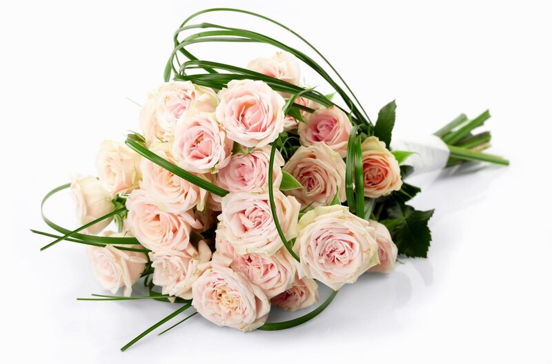 Pink rose bouquet with greenery