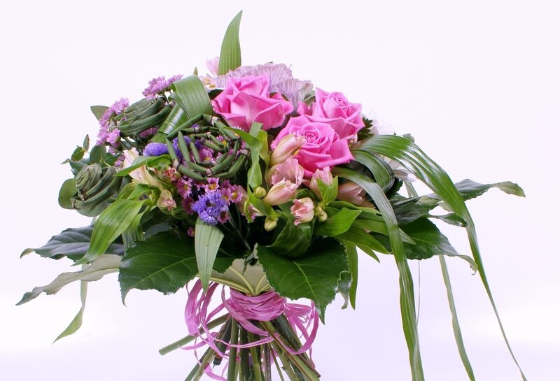 Pink rose bouquet with greenery