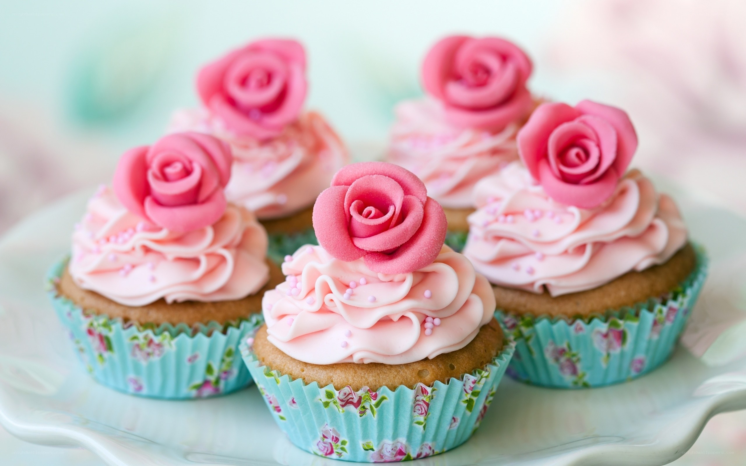Pink rose cupcakes