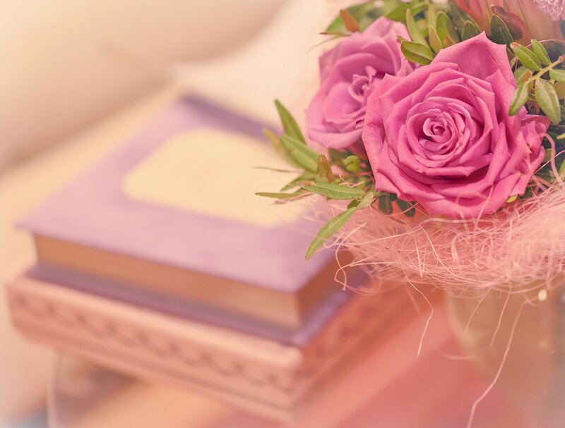 Pink Roses in Vase — Calm, Photograph, Flowers, Book