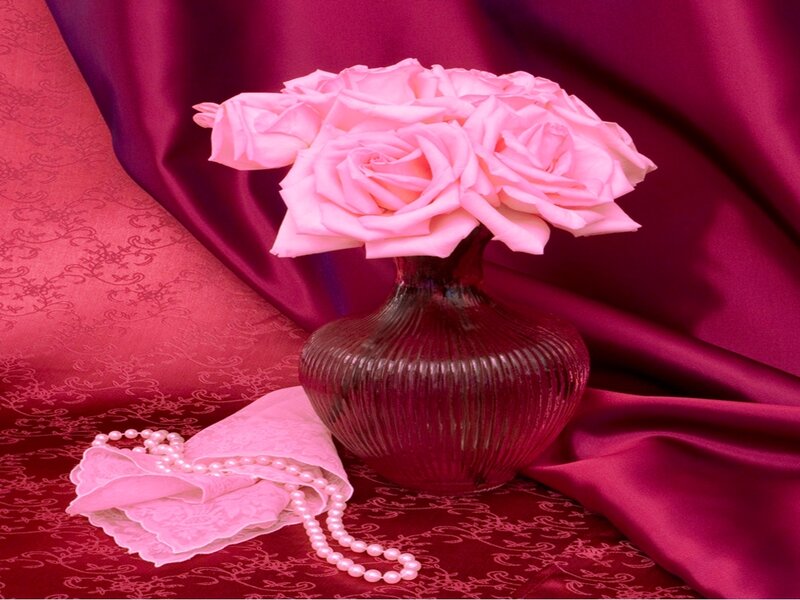 Pink Roses in Vase — Romantic