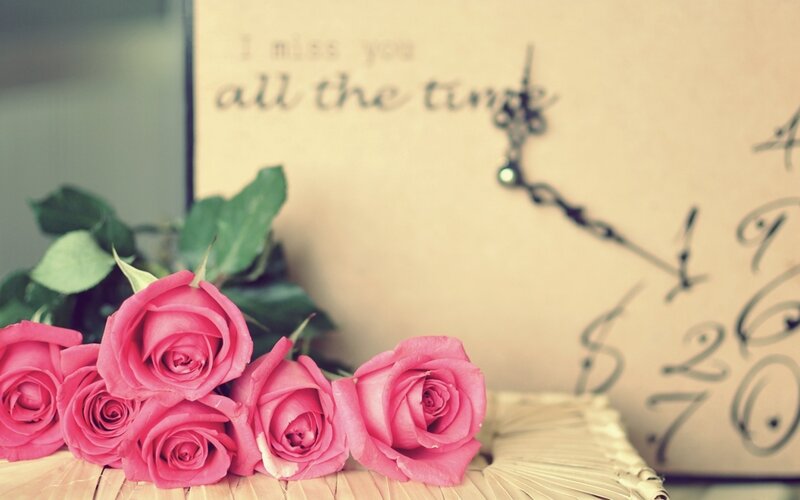 Pink Roses on Basket — Sentimental