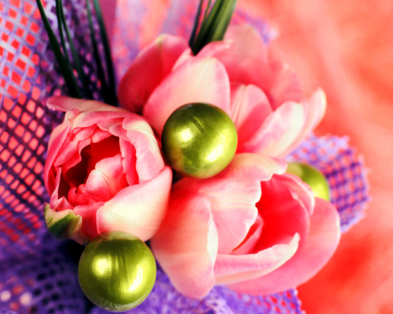 Pink Tulips with Green Beads