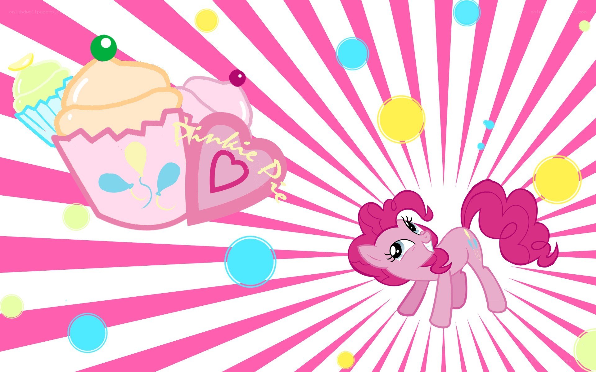 Pinkie Pie and cupcakes