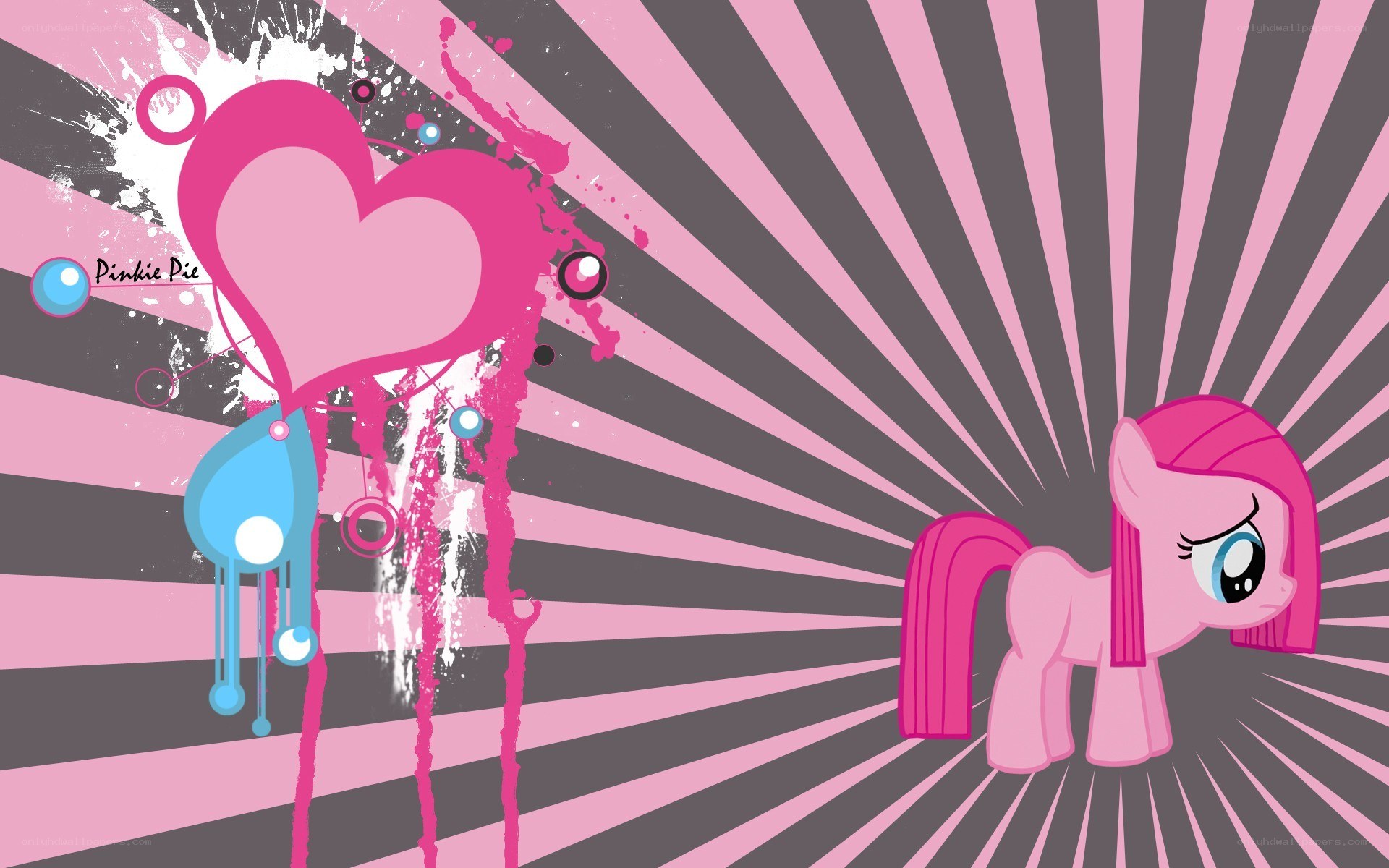 Pinkie Pie with heart splatter