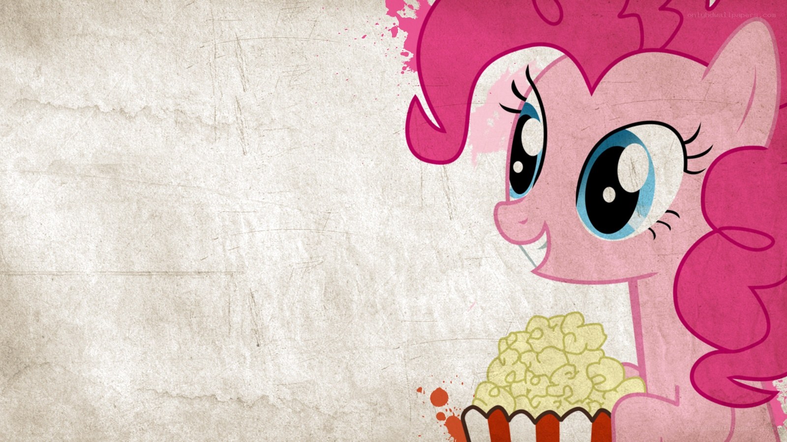 Pinkie Pie with popcorn