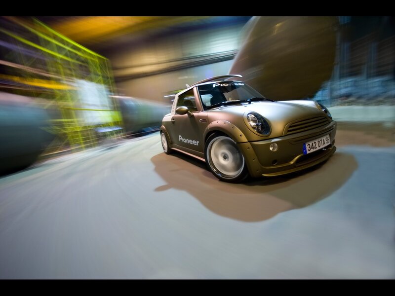 Pioneer Mini Cooper in motion