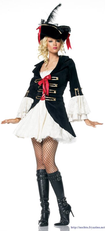 pirate costume woman