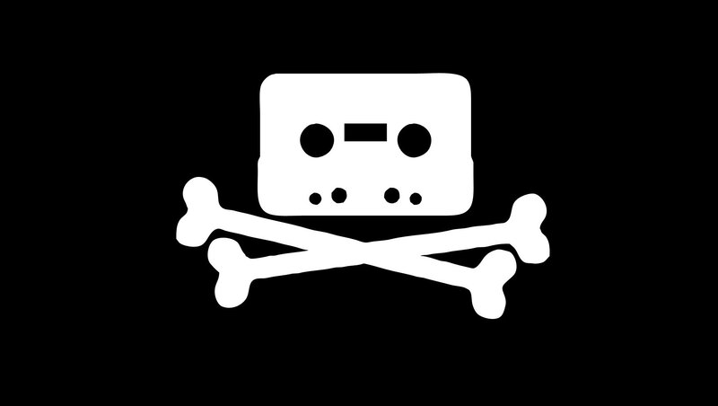 pirate flag with cassette skull