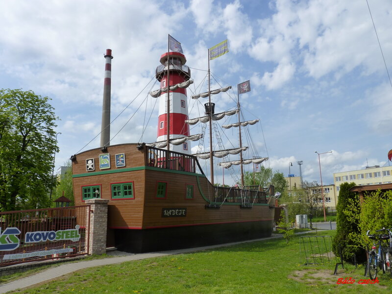 Pirate Ship Structure