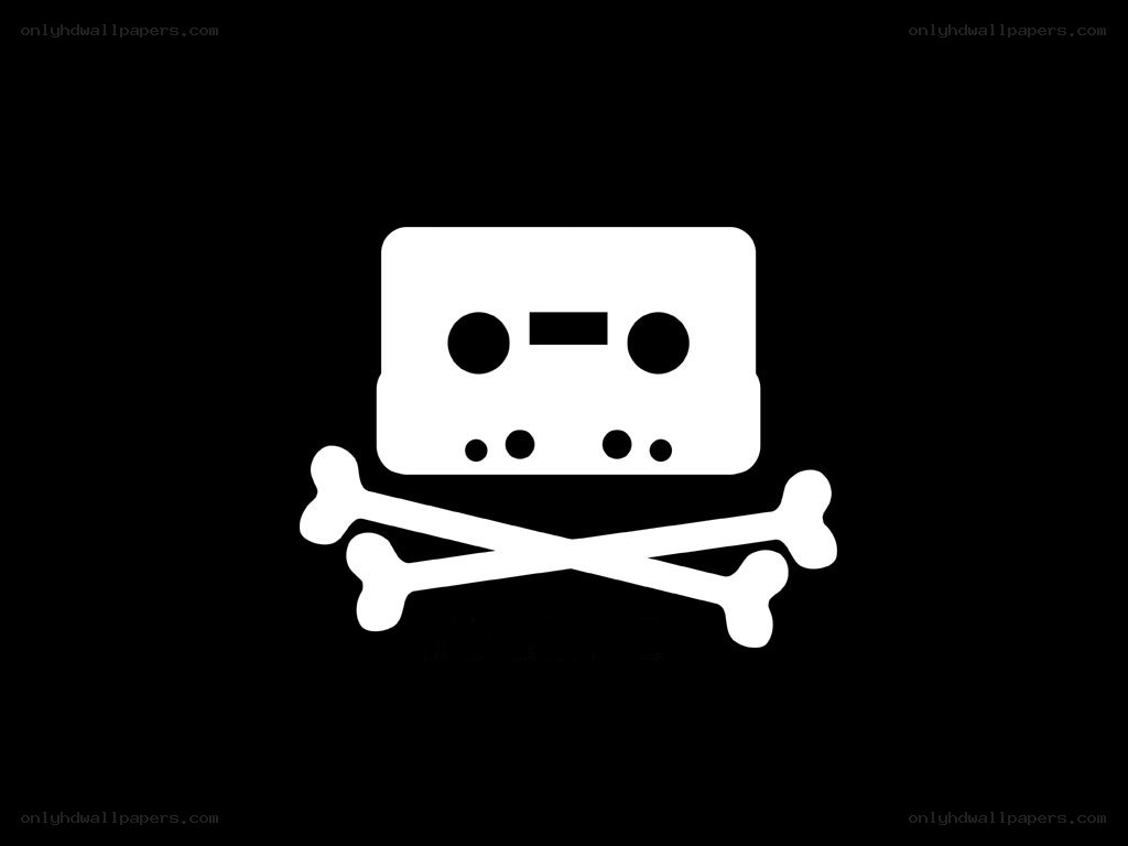 pirate tape skull and bones