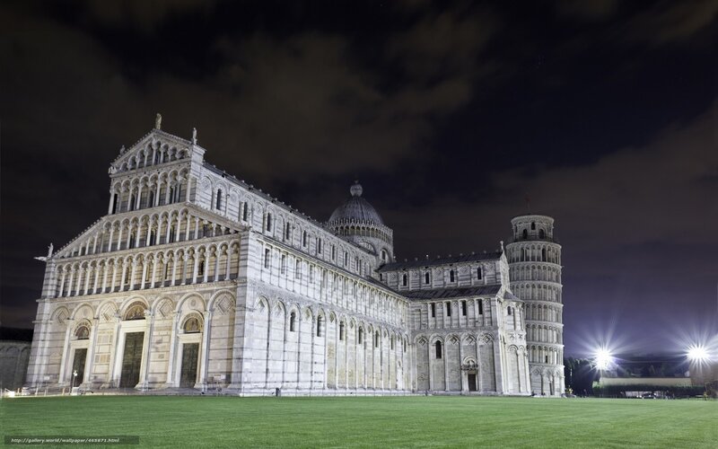 Pisa Cathedral at night