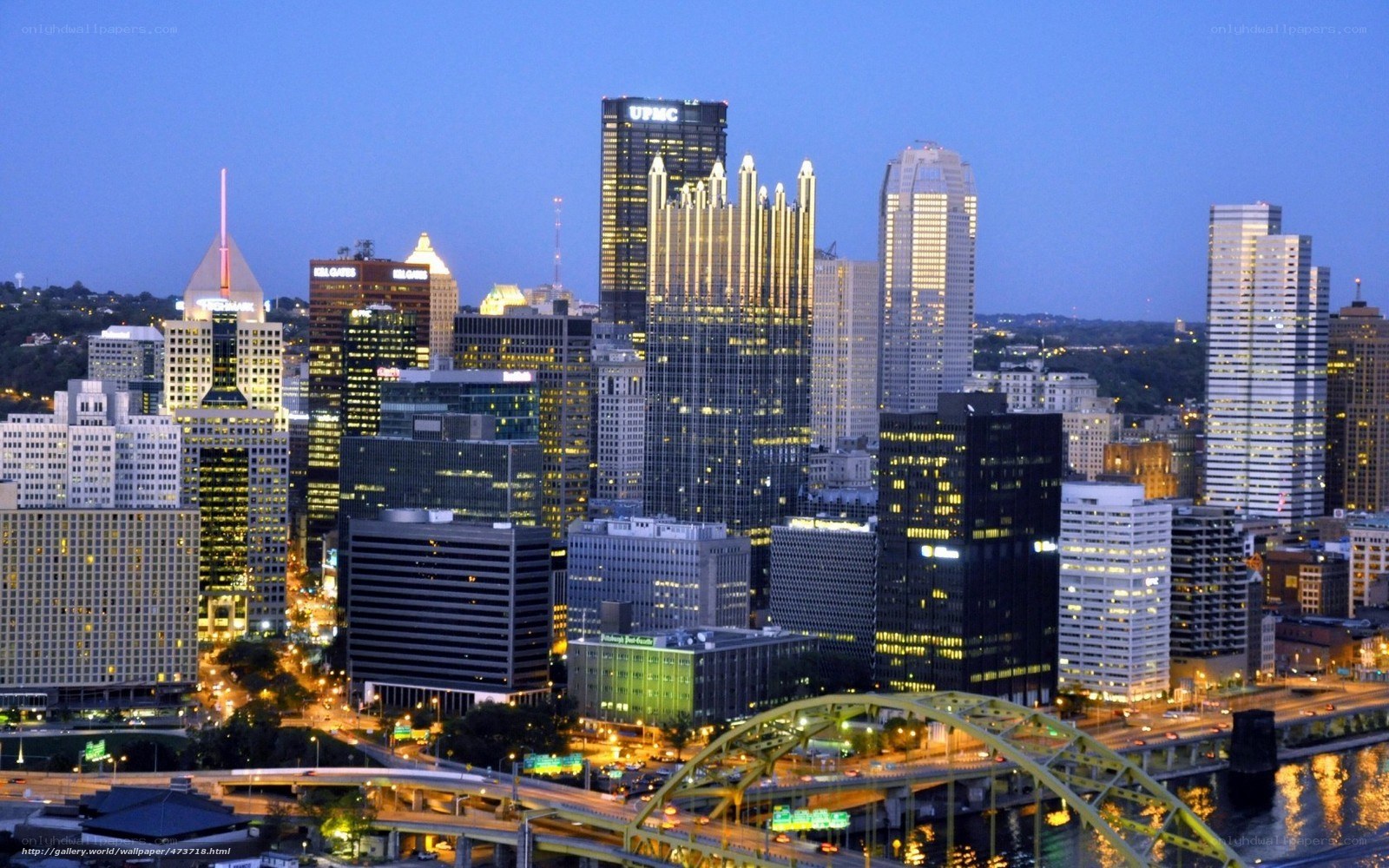 Pittsburgh skyline at dusk