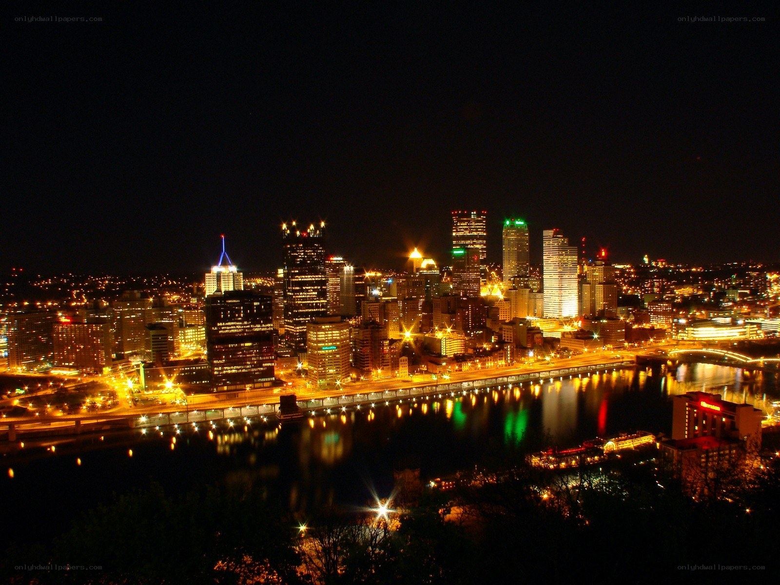 Pittsburgh skyline at night