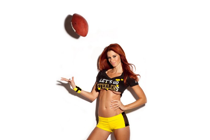 Pittsburgh Steelers cheerleader