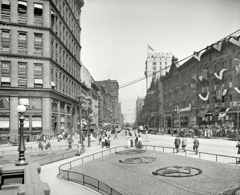 Pittsburgh street scene with Guardian building