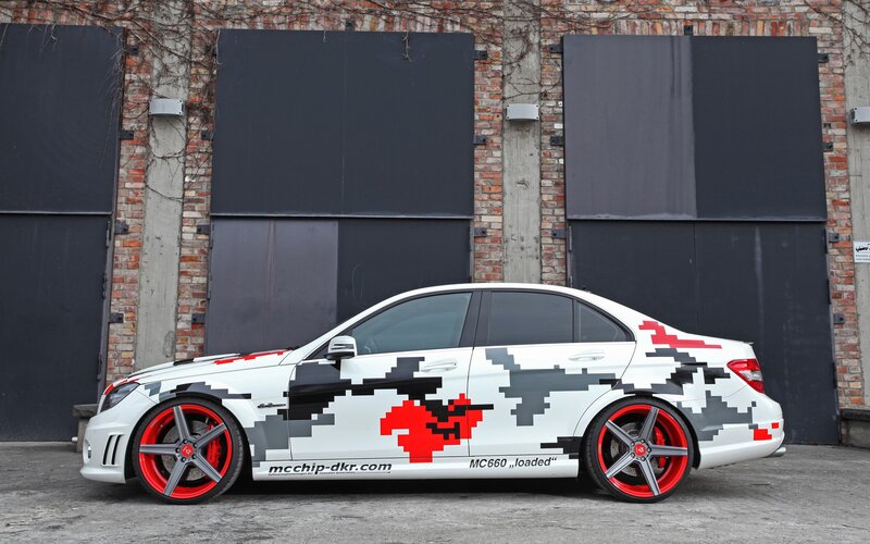 pixel art car design