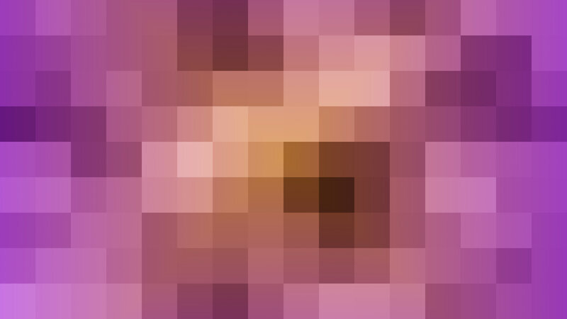 Pixelated Color Gradient — Purple