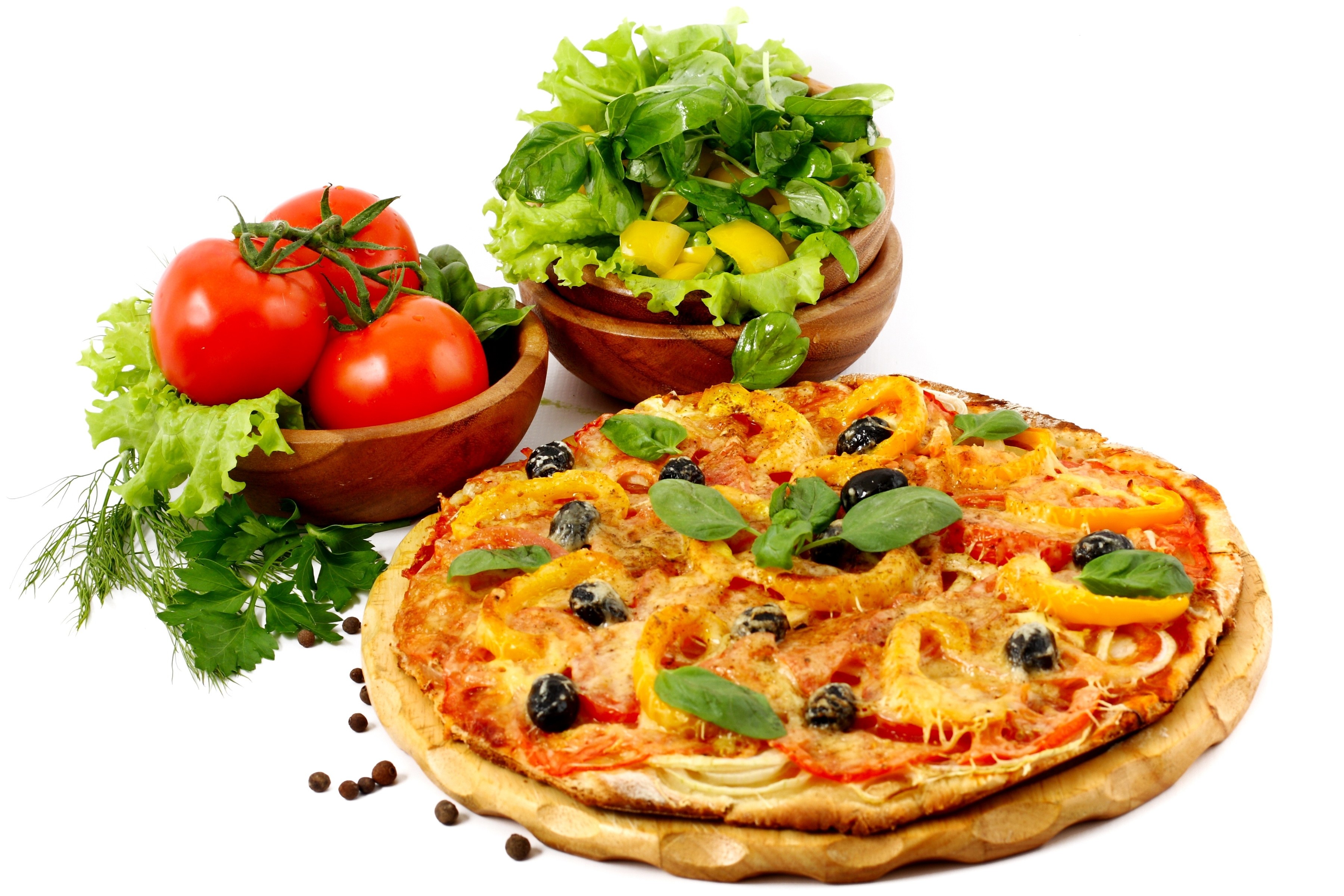 pizza with fresh vegetables