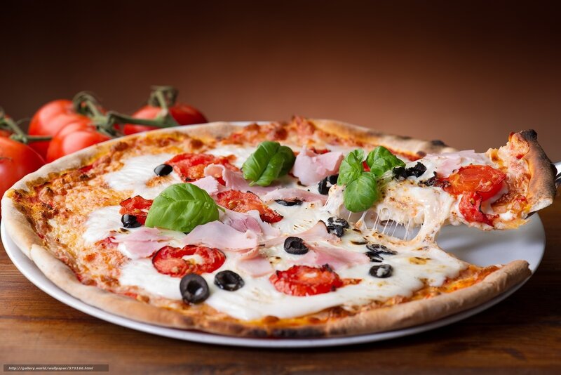 Pizza with Ham and Olives — Red, Appetizing