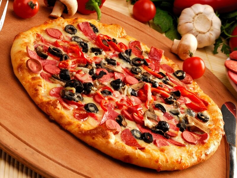 Pizza with Pepperoni and Olives — Red