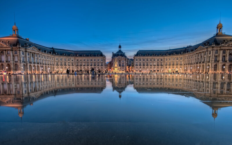 Place De La Bourse — Blue, Serene