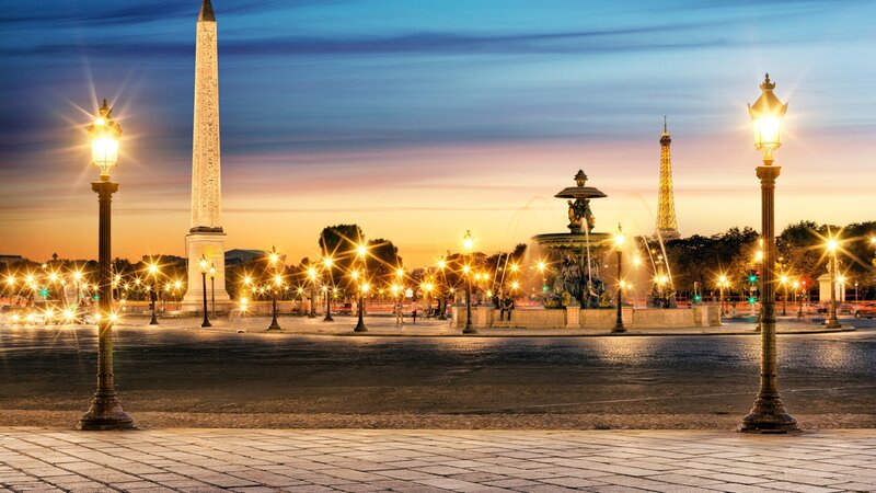 Place De La Concorde at Dusk — Blue, Serene