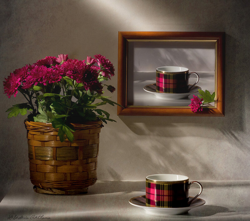 Plaid Cup and Flowers