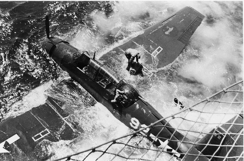 Plane crash in ocean