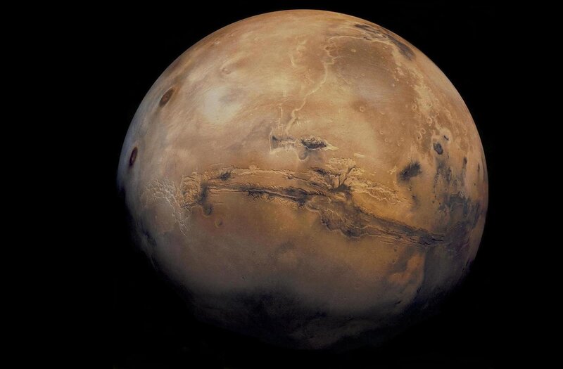 Planet Mars — Dramatic