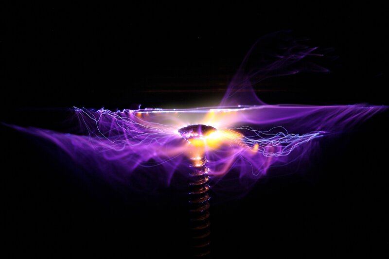 Plasma Arcs from Screw