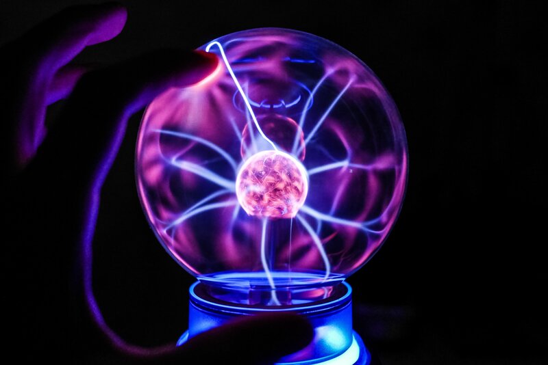 Plasma ball with hand