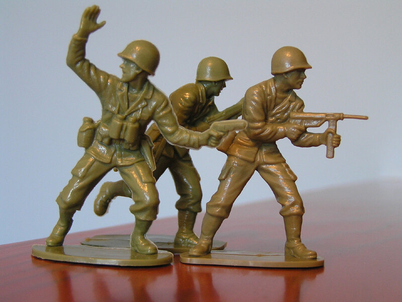 plastic soldier figurines