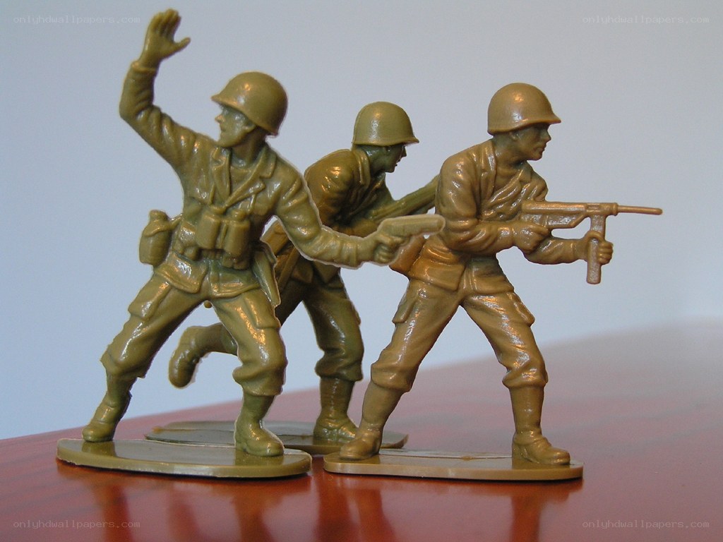 plastic soldier figurines