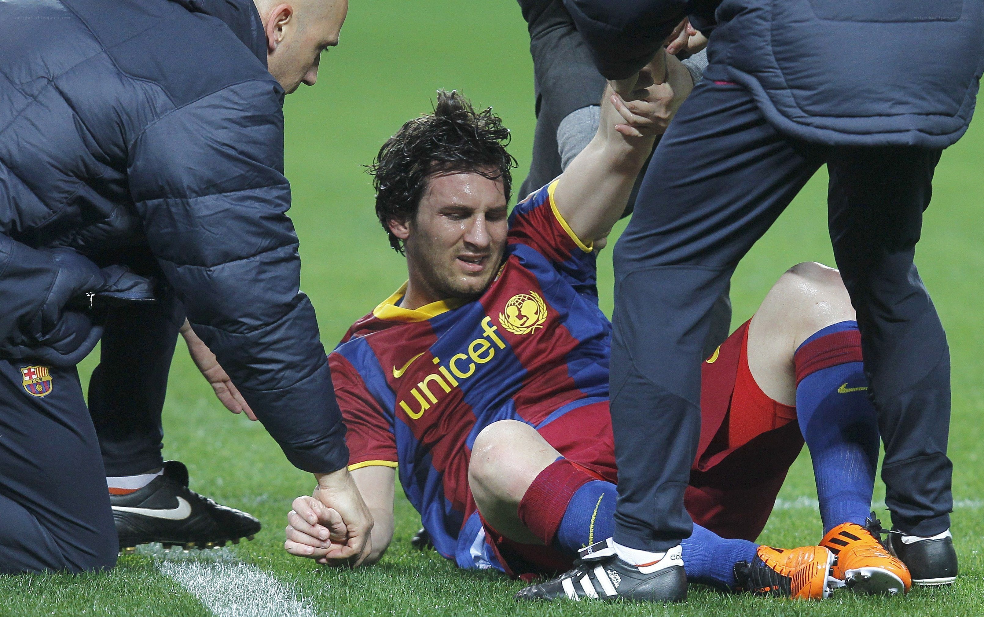 Player injured on field