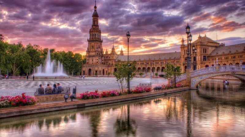 Plaza De España at Sunset — Purple