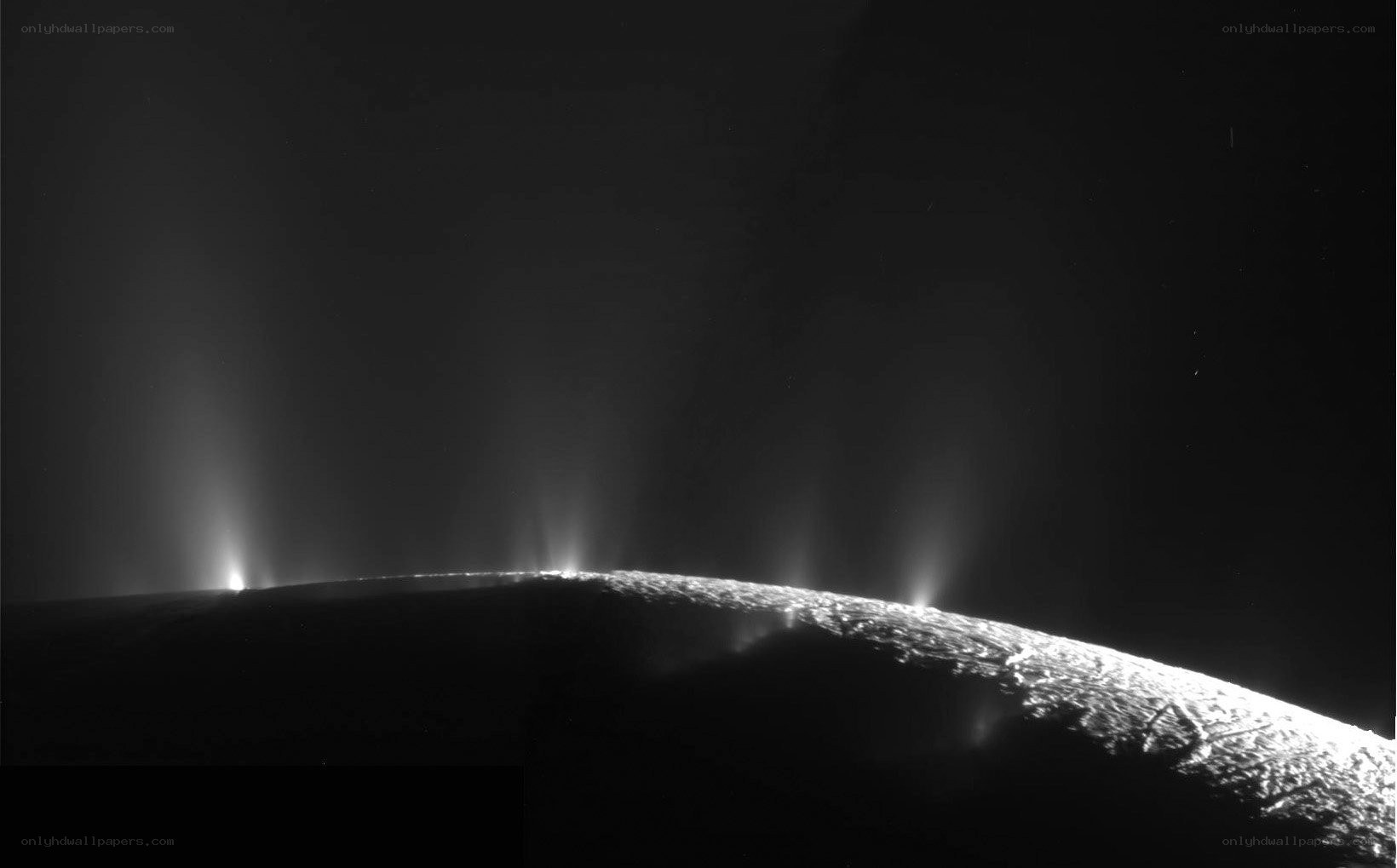 Plumes on Enceladus