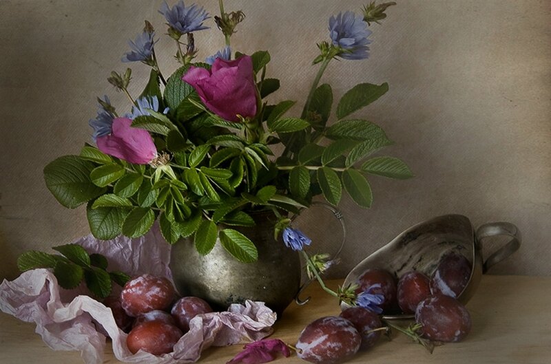 Plums and Flowers in Vase — Green
