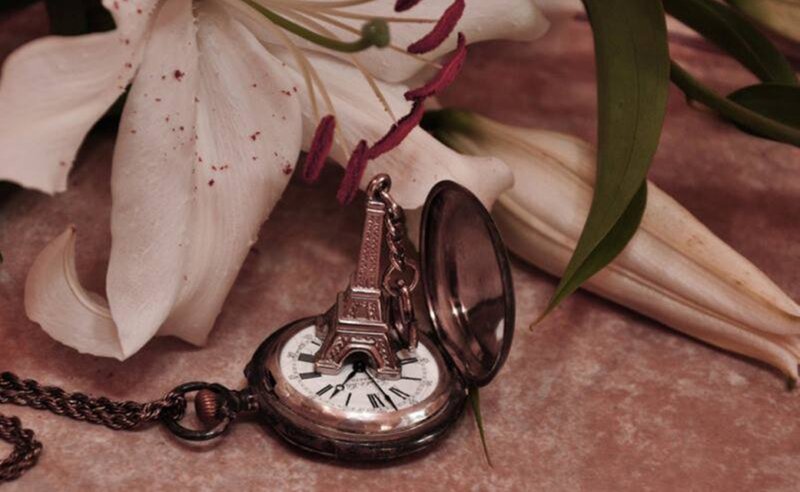 Pocket Watch with Eiffel Tower — White